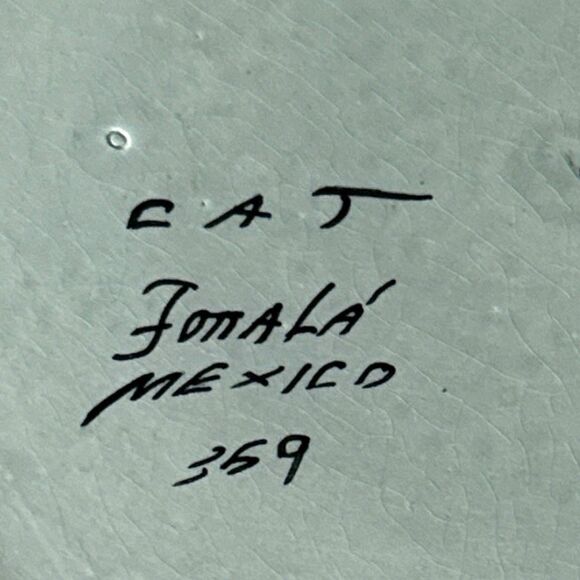 CAT Tonalá 359 Hand-Painted Mexican Pottery Covered Dish – Green Blue Yellow - Picture 6 of 9